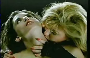 XXX Nude Մալենա Մորգան Նյու tentacles տիկին վրա լողափ,